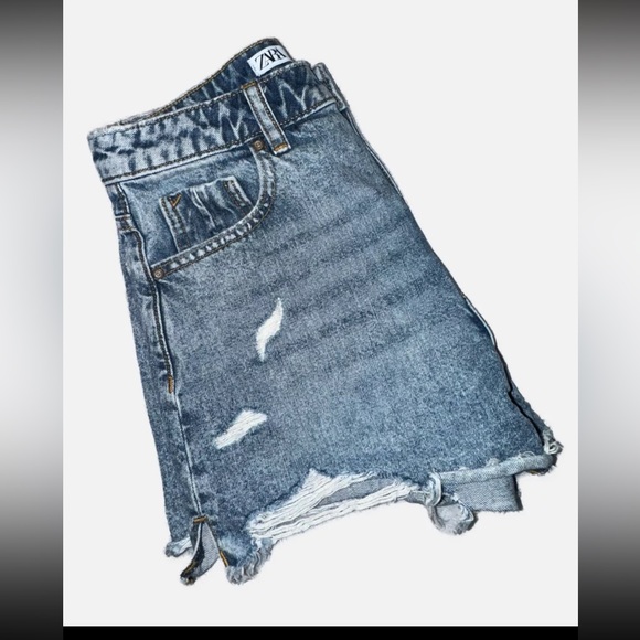🖤 ZARA Distressed Denim Shorts - Size 4 / 26 | High Rise | Raw Hem - Picture 5 of 8